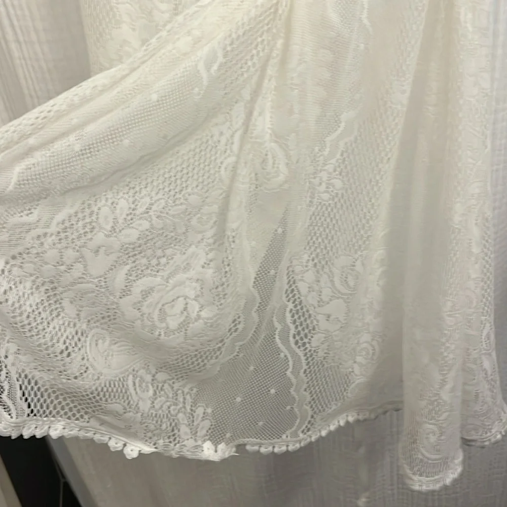 In Bloom lace robe - Picture 8 of 8